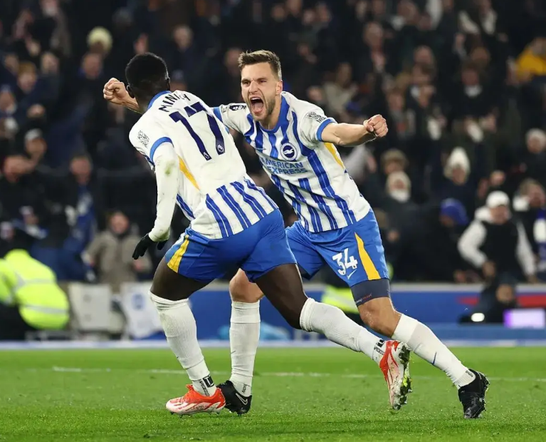 雷速体育- 布莱顿2比3利物浦 